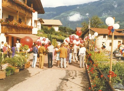 Familie Ladurner und Team im 5-Sterne-Resort Südtirol