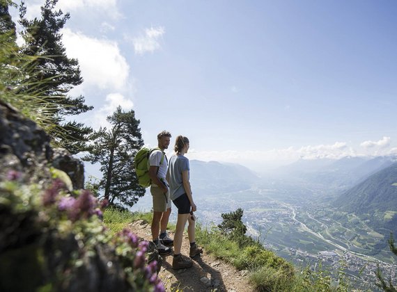 Wandern Höhenweg Meran - Wanderhotel Meran, Naturns