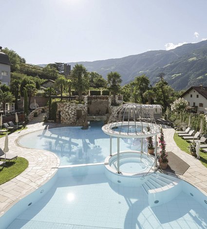 5-Sterne-Hotel mit Garten Südtirol ►Outdoor Behandlungen